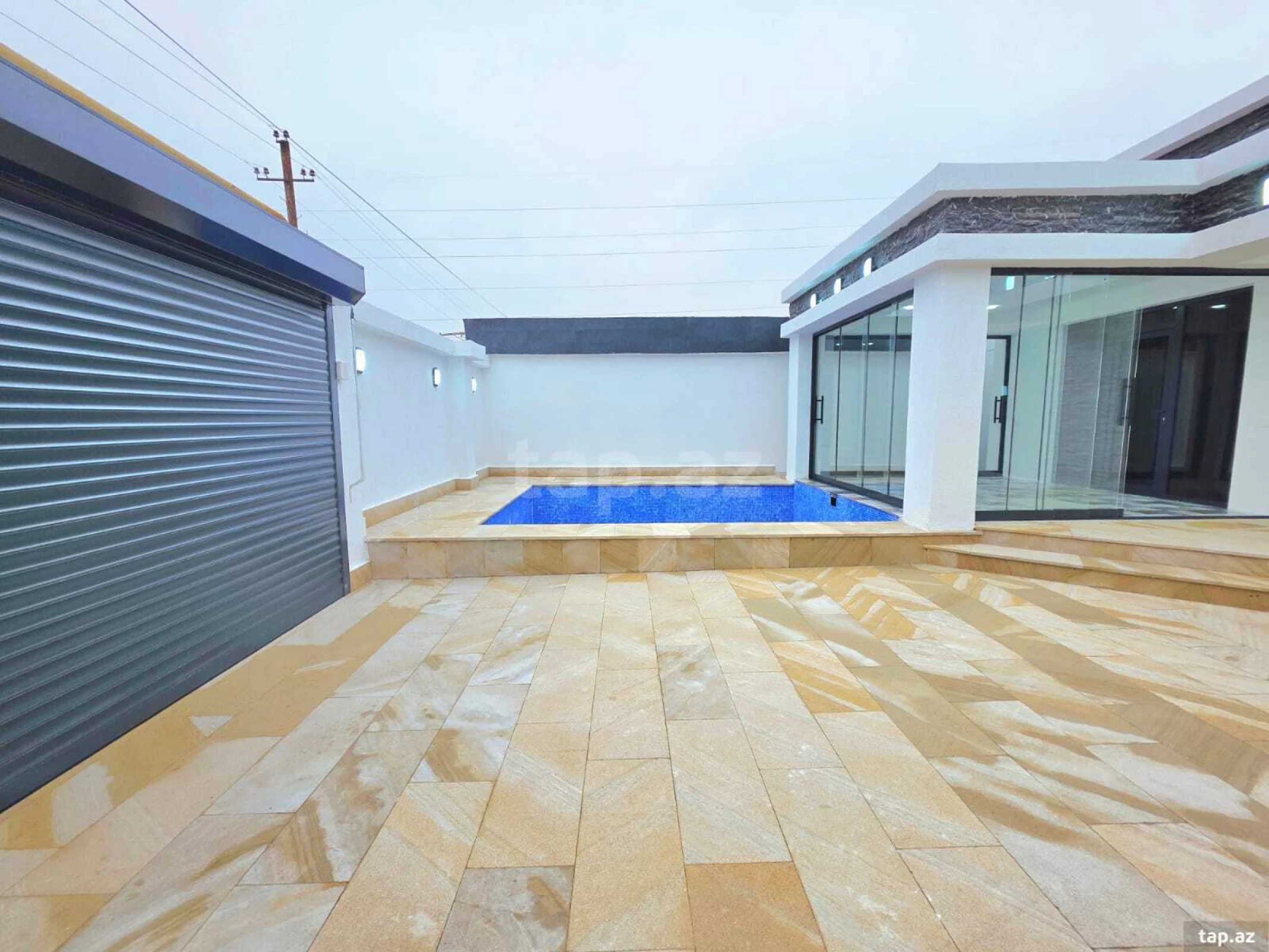 Satılır 4 otaqlı həyət evi