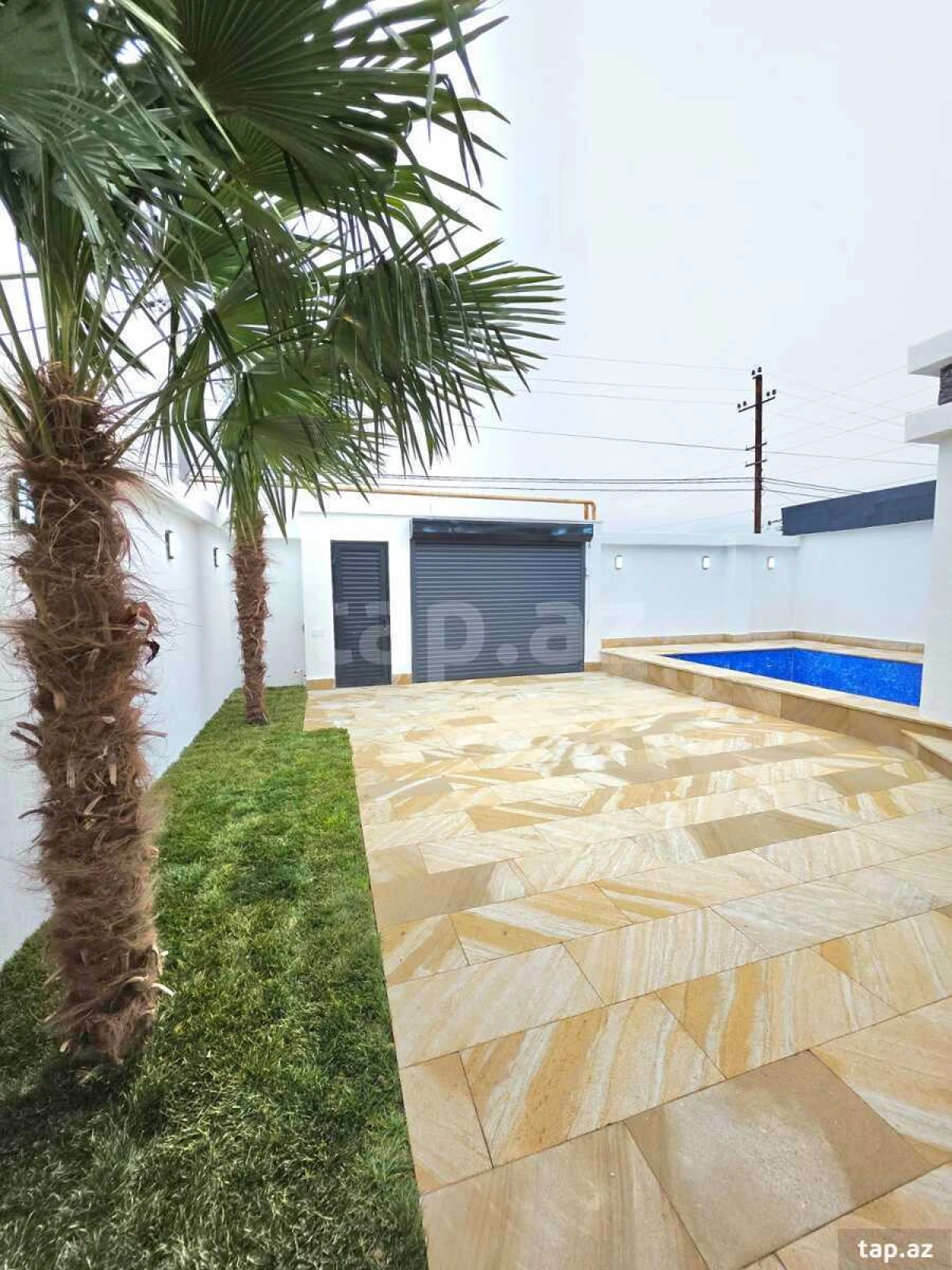 Satılır 4 otaqlı həyət evi