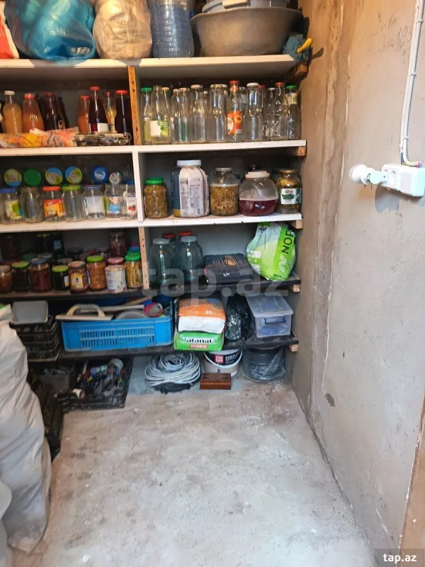 Satılır 4 otaqlı həyət evi