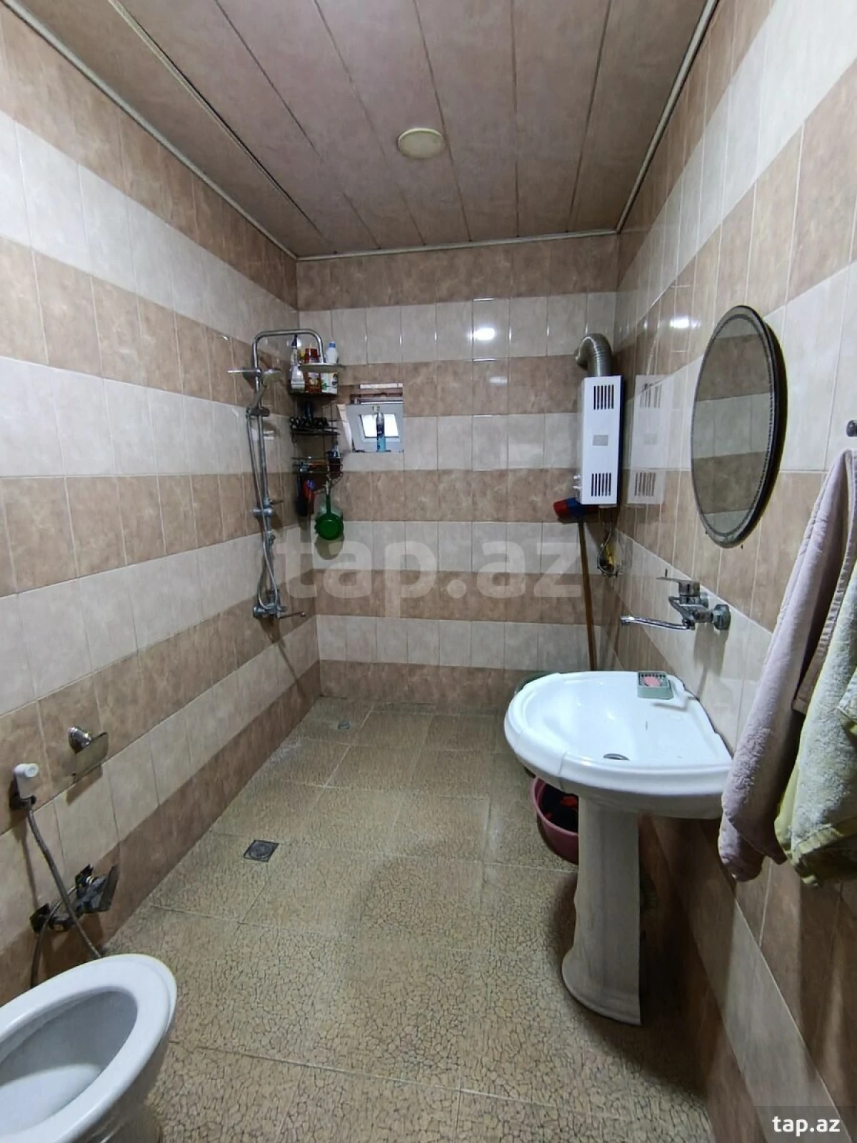 Satılır 4 otaqlı həyət evi