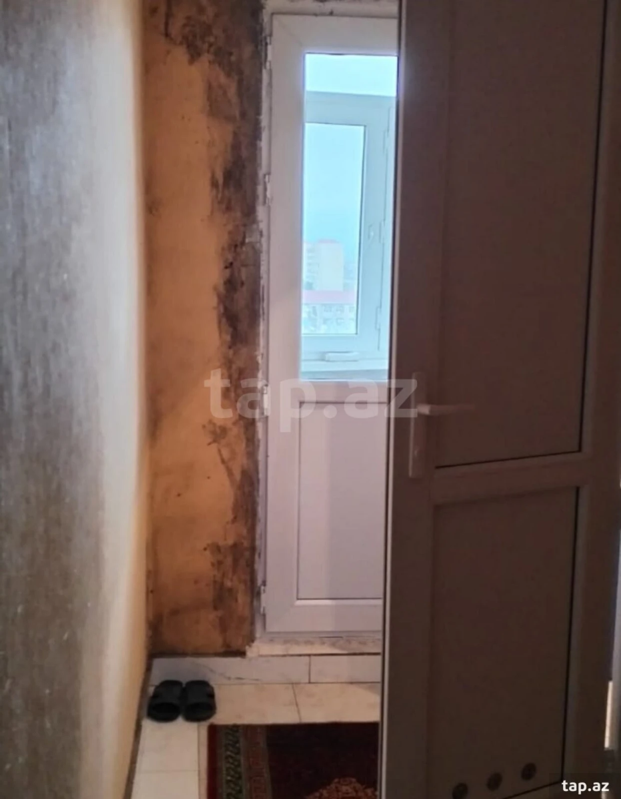 Satılır 4 otaqlı mənzil 90 m²