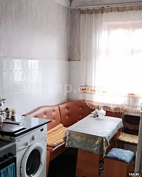 Satılır 4 otaqlı mənzil 90 m²