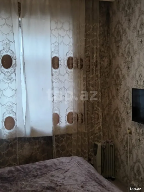 Satılır 4 otaqlı mənzil 90 m²