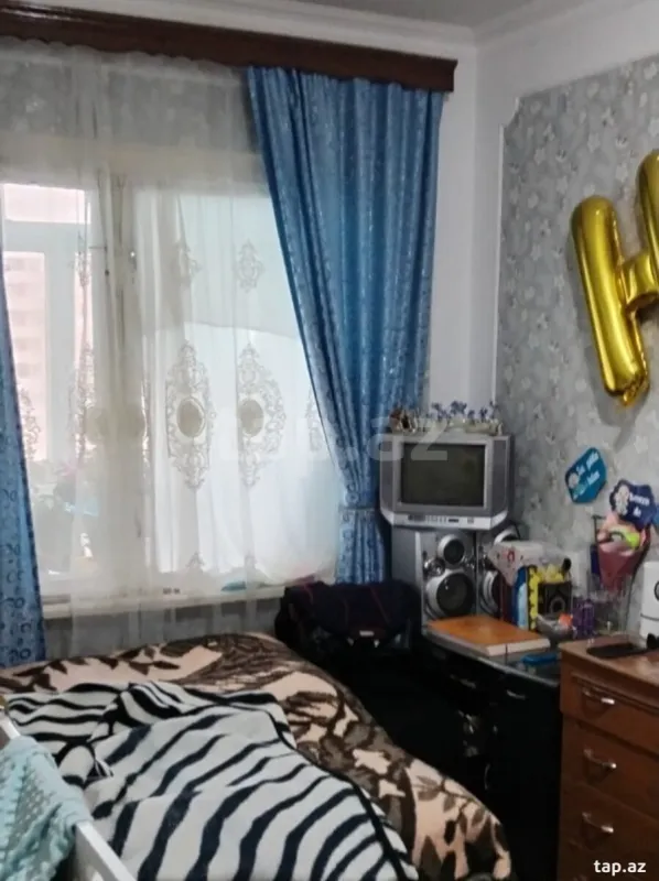 Satılır 4 otaqlı mənzil 90 m²
