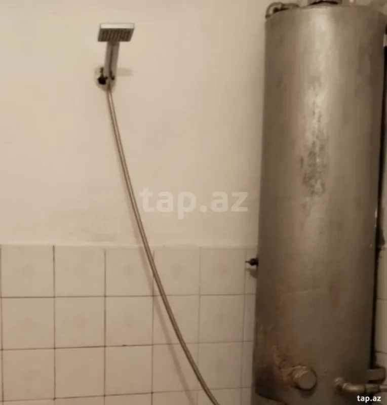 Satılır 4 otaqlı mənzil 90 m²