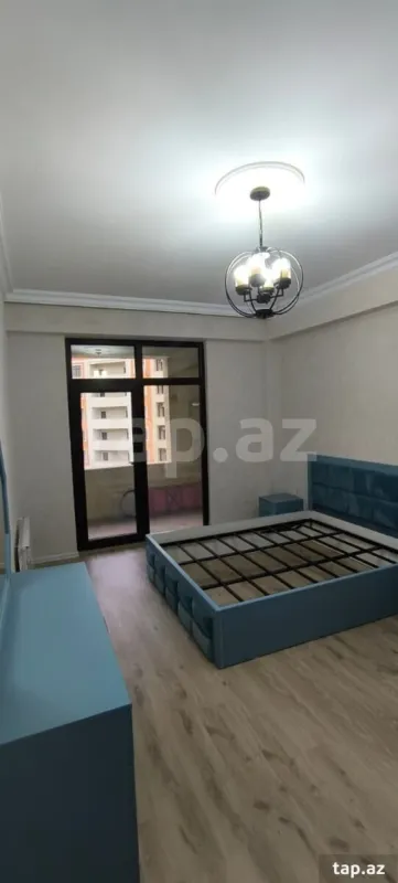 Kirayə verilir 3 otaqlı yeni tikili 93.2 m²