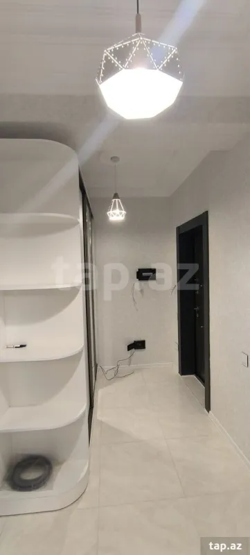 Kirayə verilir 3 otaqlı yeni tikili 93.2 m²