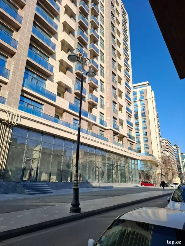 Satılır 3 otaqlı yeni tikili 118 m²
