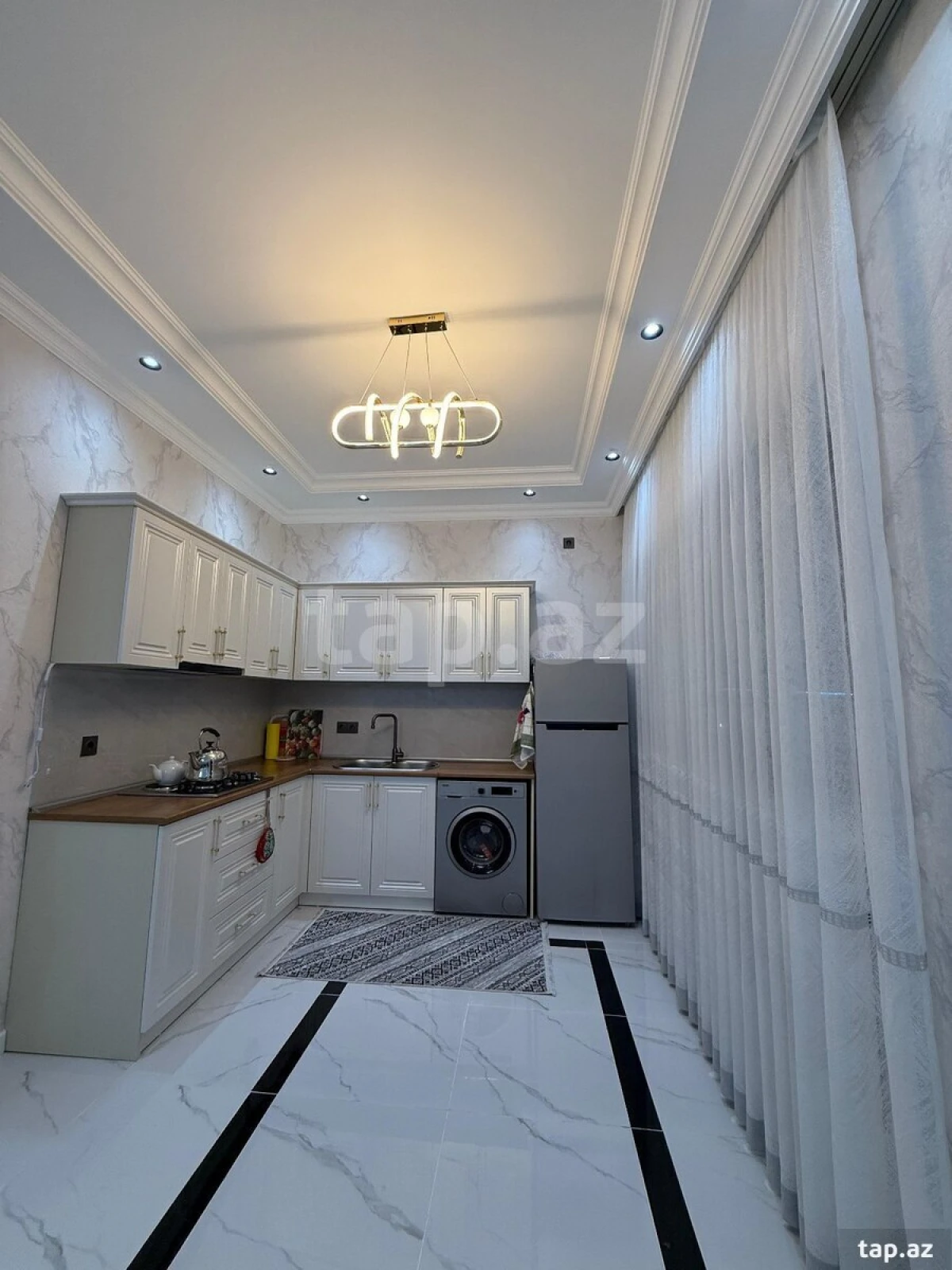 Kirayə verilir 4 otaqlı həyət evi