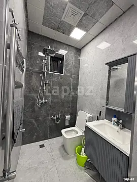 Kirayə verilir 4 otaqlı həyət evi