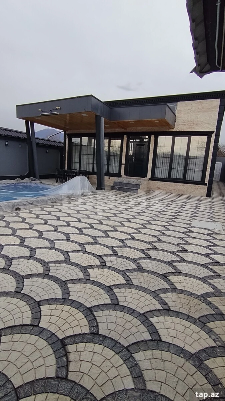 Kirayə verilir 4 otaqlı həyət evi