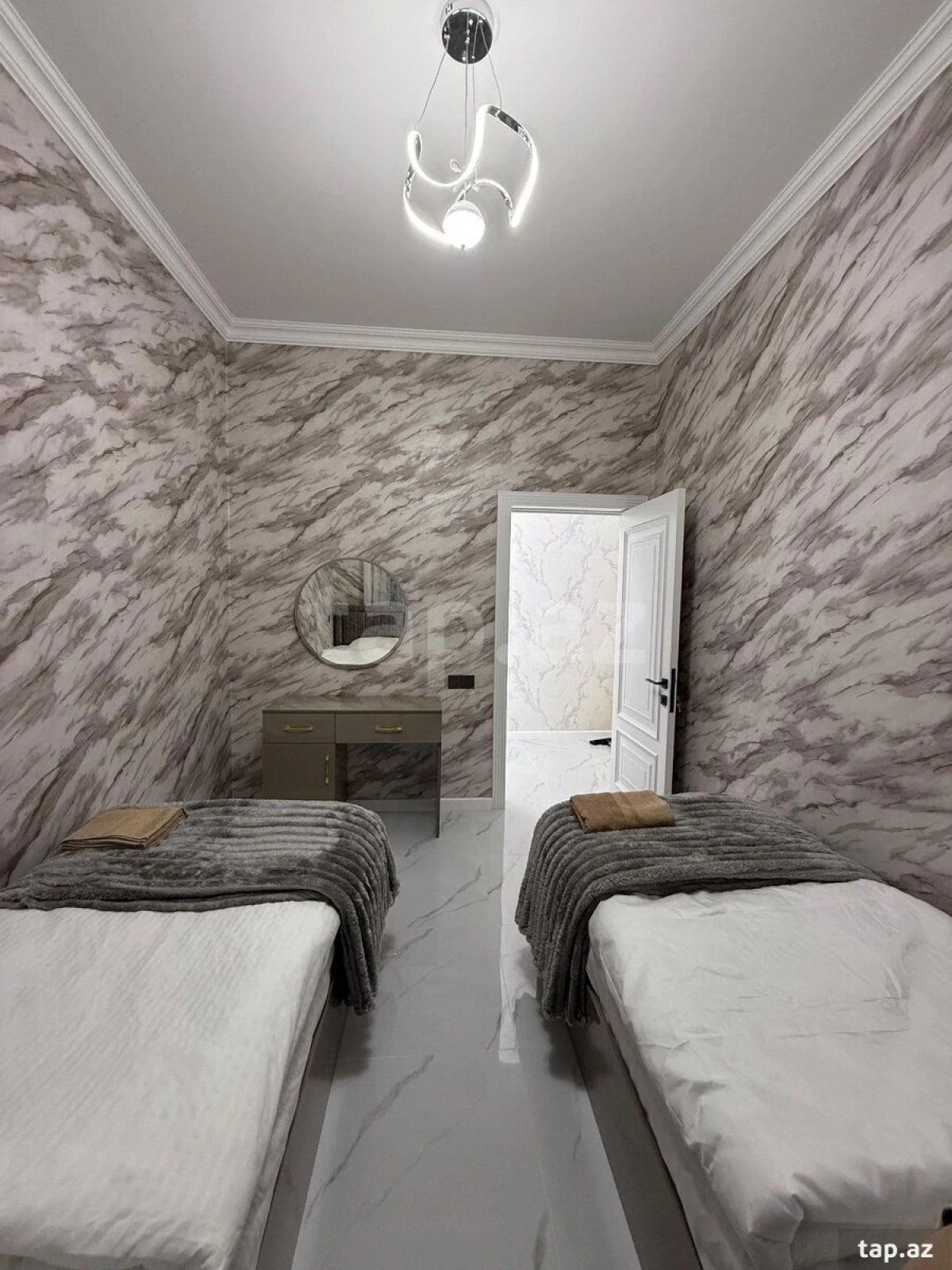 Kirayə verilir 4 otaqlı həyət evi