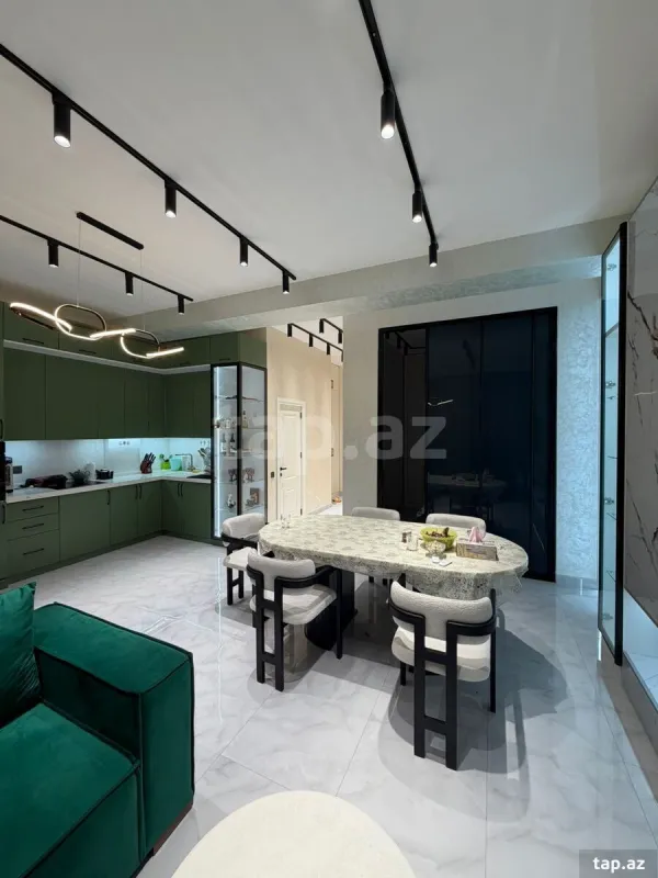 Kirayə verilir 3 otaqlı yeni tikili 90 m²