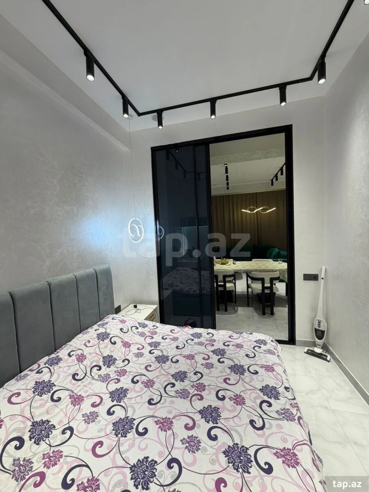 Kirayə verilir 3 otaqlı yeni tikili 90 m²