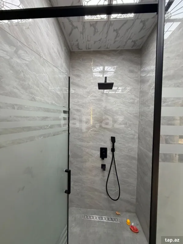 Kirayə verilir 3 otaqlı yeni tikili 90 m²