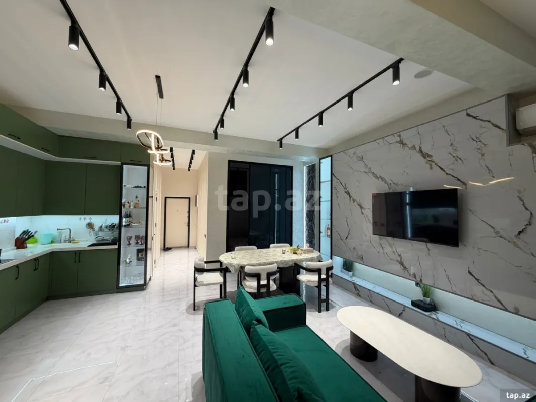 Kirayə verilir 3 otaqlı yeni tikili 90 m²