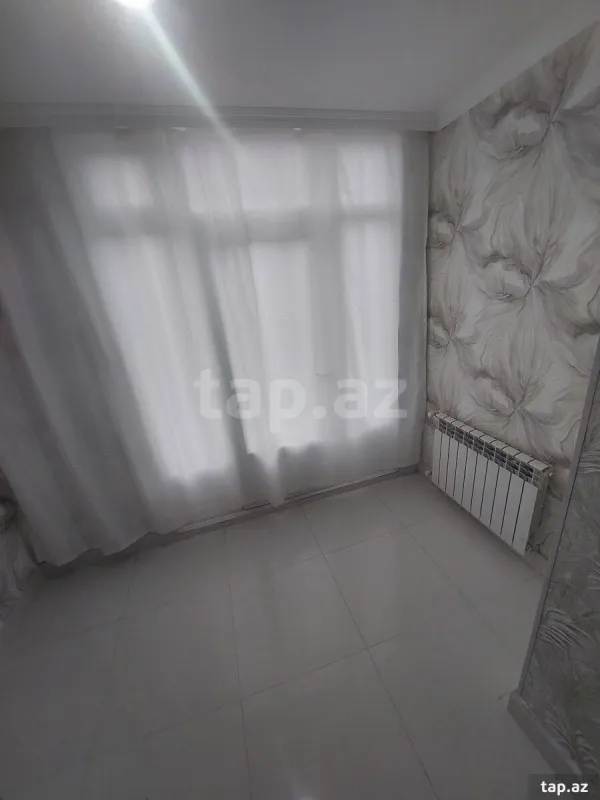 Kirayə verilir 2 otaqlı mənzil 65 m²