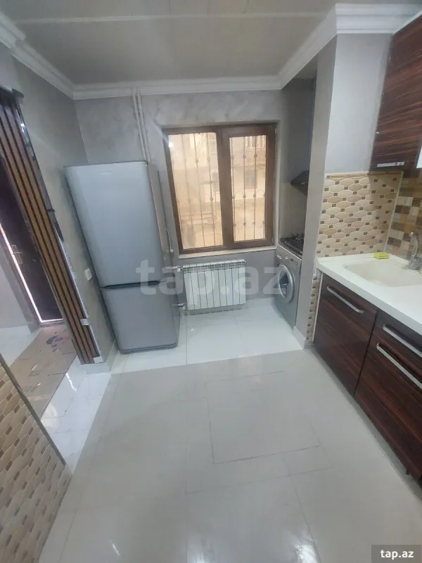 Kirayə verilir 2 otaqlı mənzil 65 m²