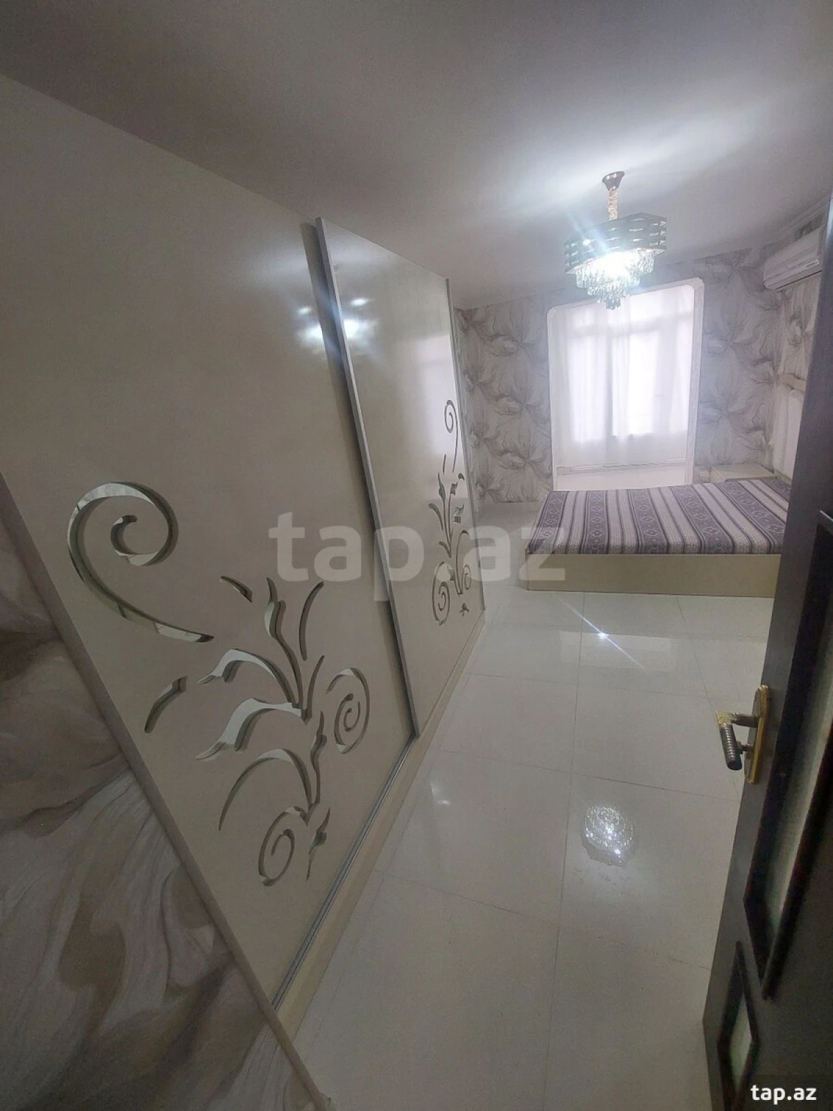 Kirayə verilir 2 otaqlı mənzil 65 m²