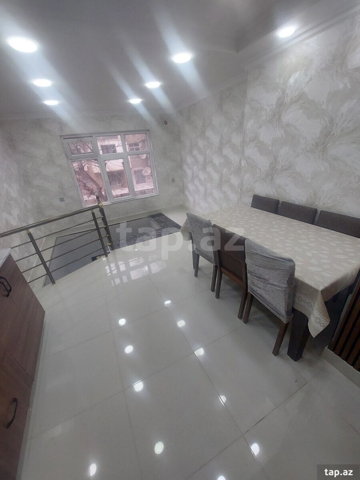 Kirayə verilir 2 otaqlı mənzil 65 m²