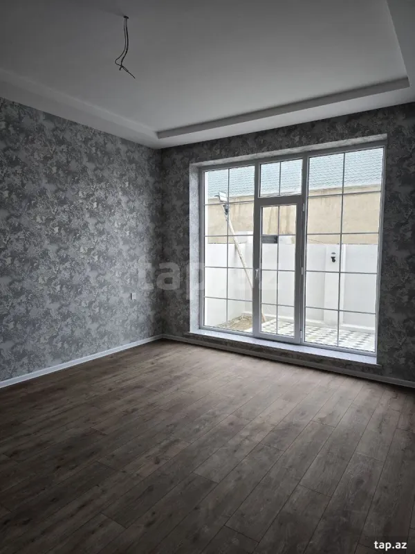 Satılır 5 otaqlı həyət evi