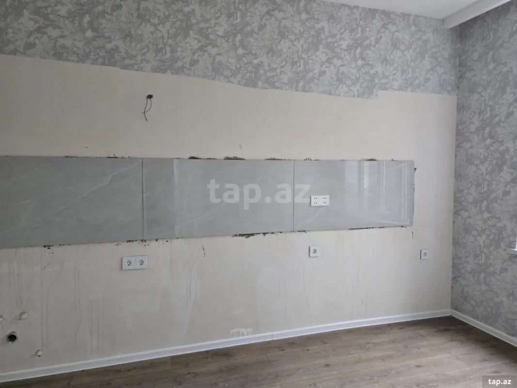 Satılır 5 otaqlı həyət evi