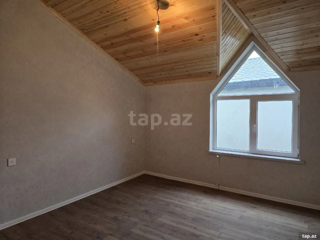 Satılır 5 otaqlı həyət evi