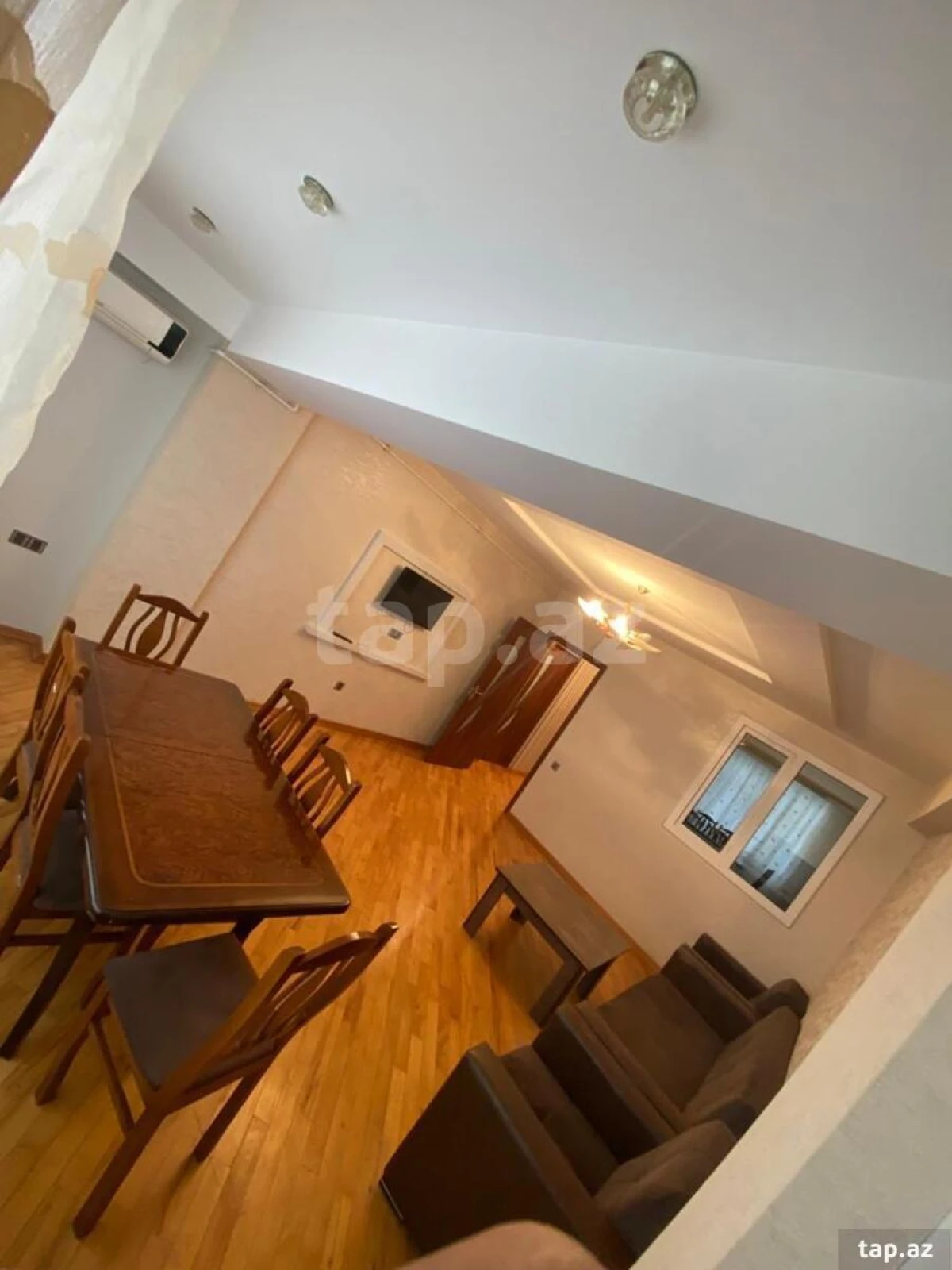 Kirayə verilir 2 otaqlı yeni tikili 65 m²