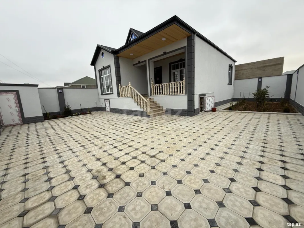 Satılır 3 otaqlı həyət evi