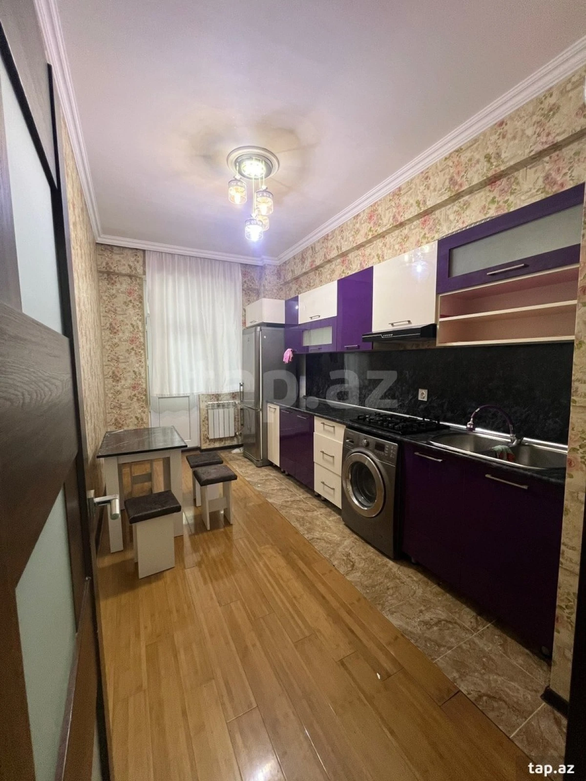 Kirayə verilir 3 otaqlı yeni tikili 85 m²