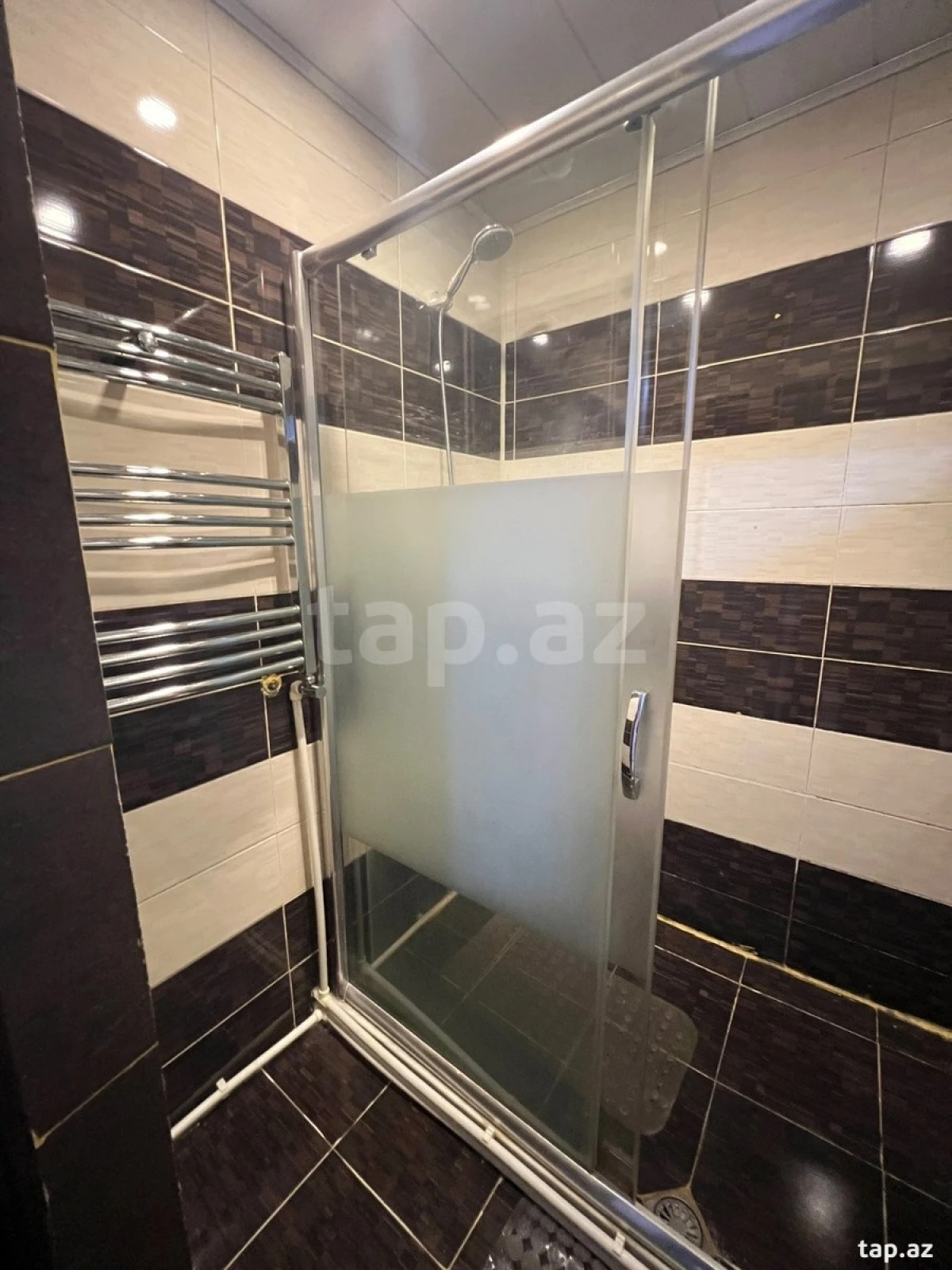 Kirayə verilir 3 otaqlı yeni tikili 85 m²