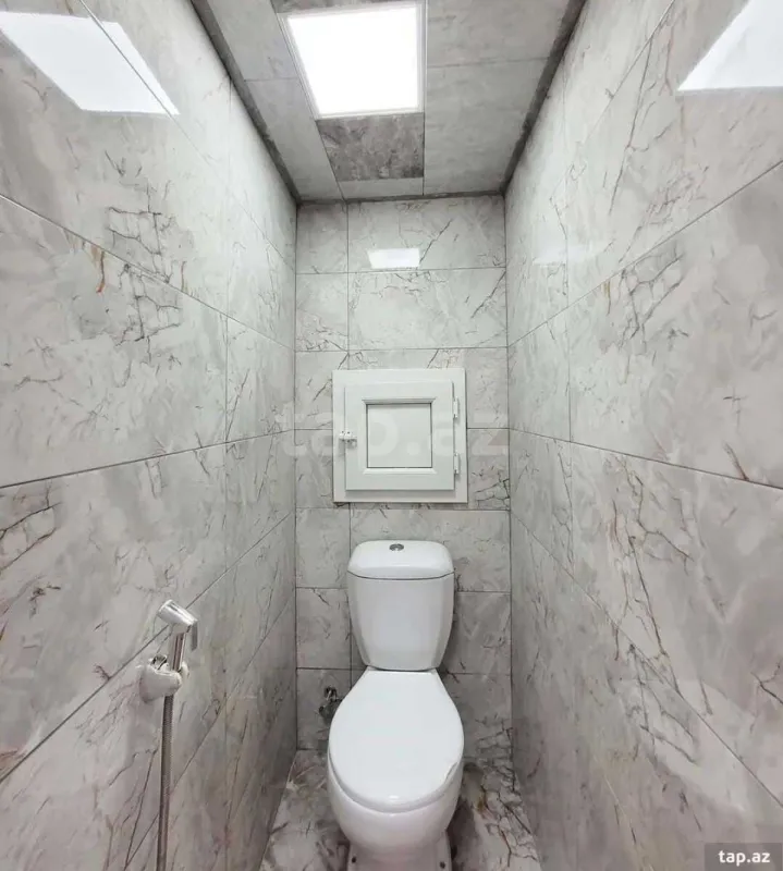 Satılır 2 otaqlı mənzil 68 m²