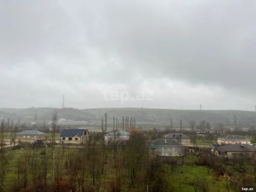 Kirayə verilir 4 otaqlı həyət evi