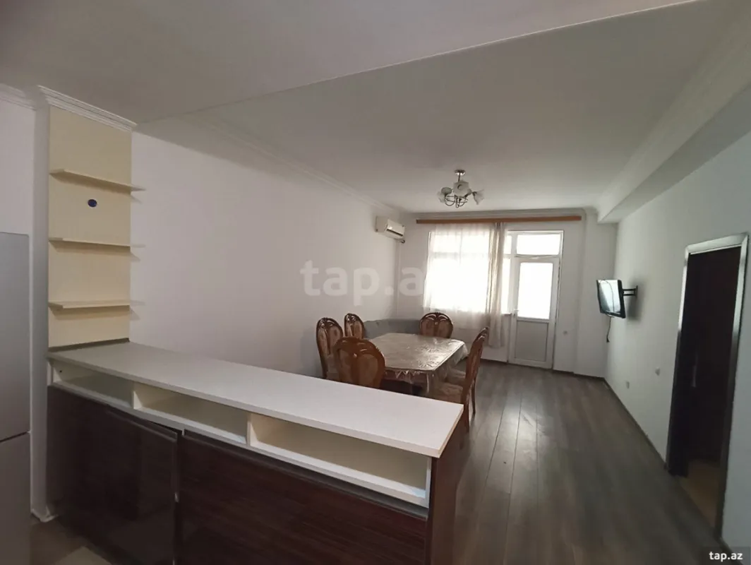 Kirayə verilir 2 otaqlı yeni tikili 60 m²