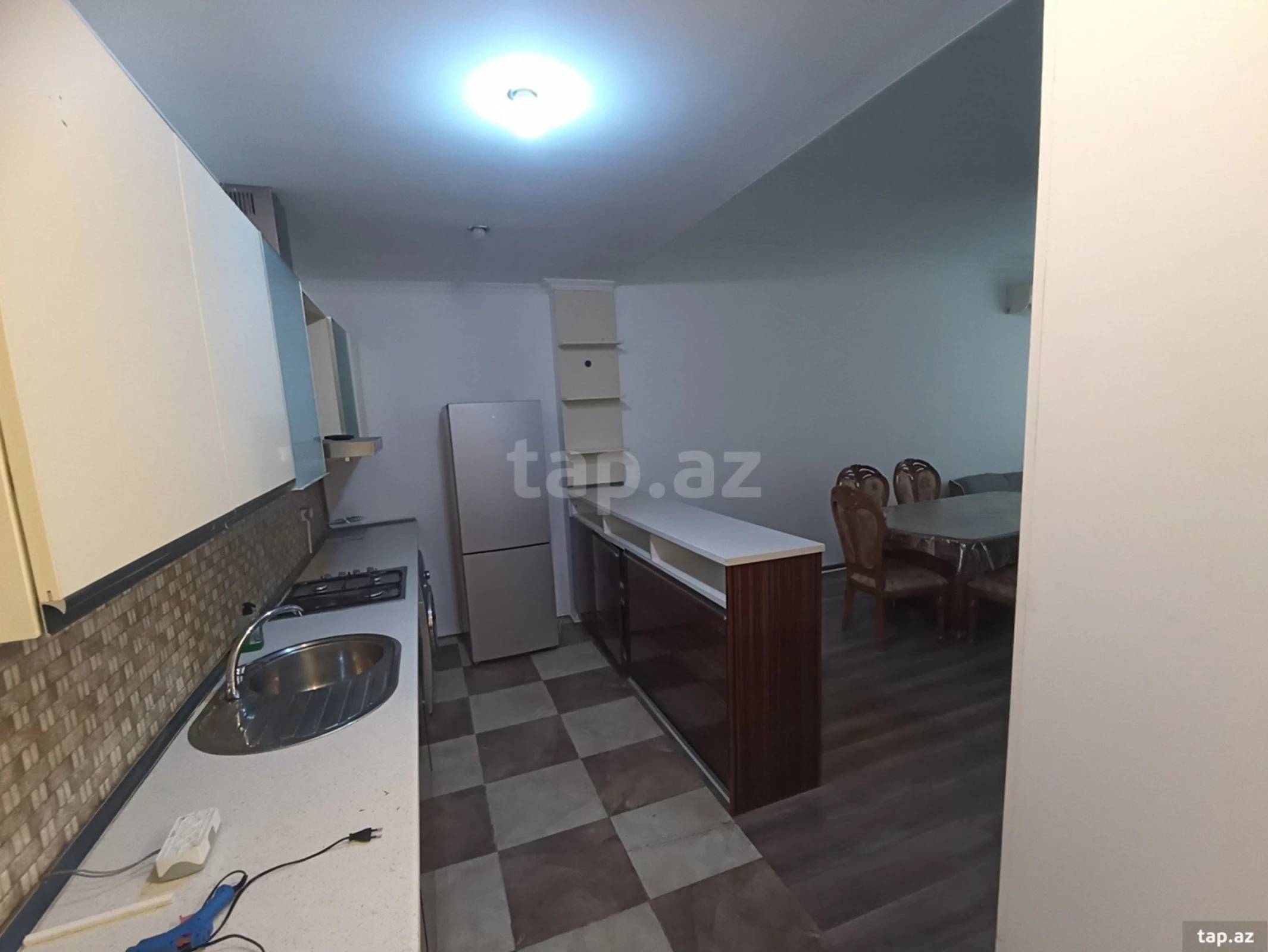 Kirayə verilir 2 otaqlı yeni tikili 60 m²