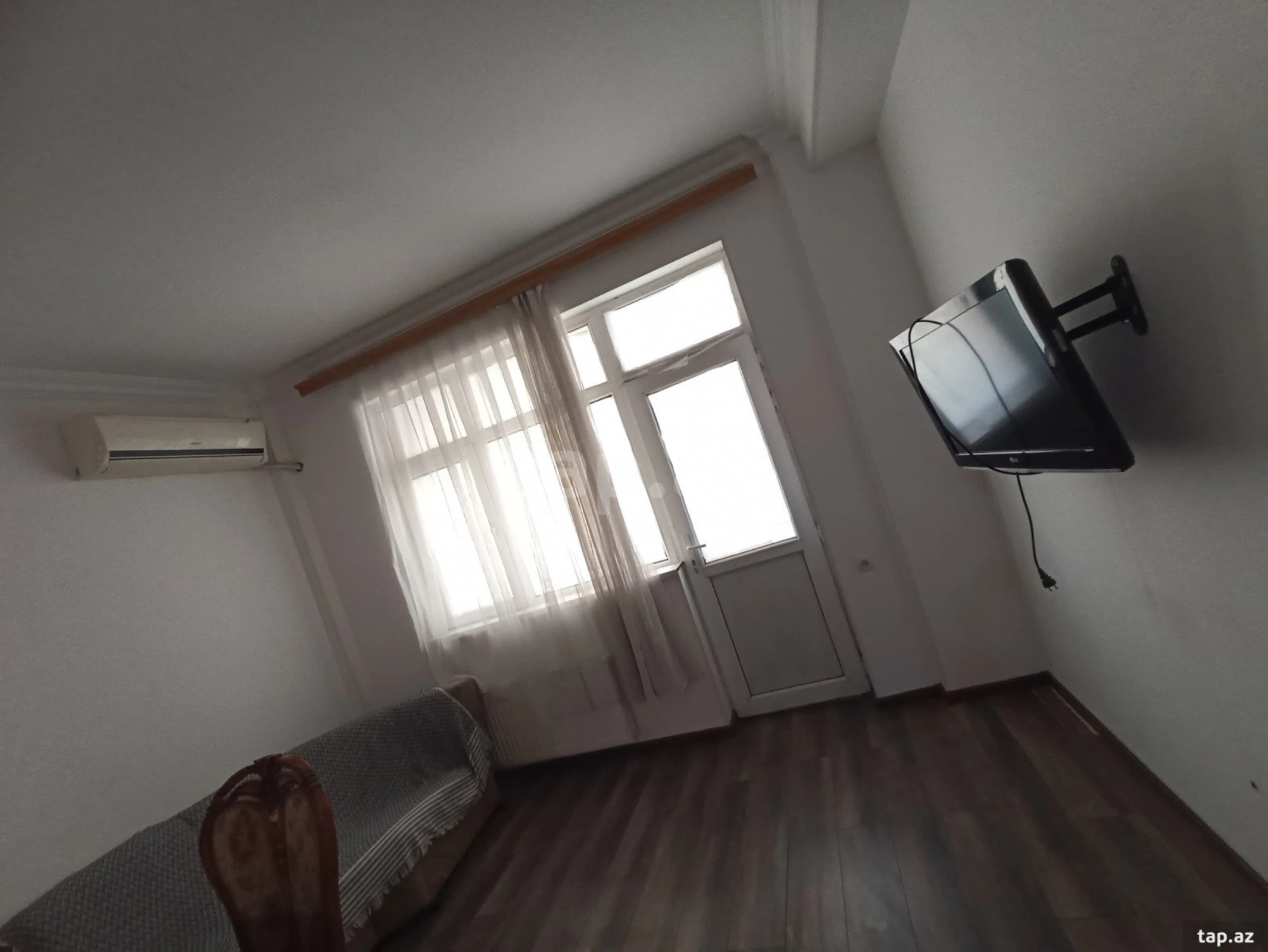 Kirayə verilir 2 otaqlı yeni tikili 60 m²
