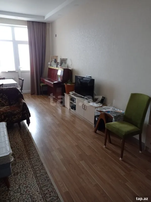 Kirayə verilir 3 otaqlı yeni tikili 110.2 m²