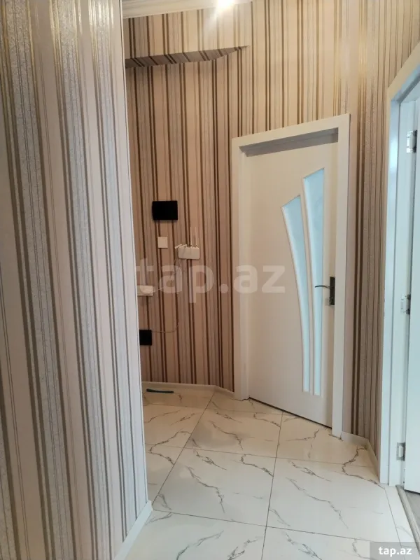 Kirayə verilir 2 otaqlı yeni tikili 64 m²