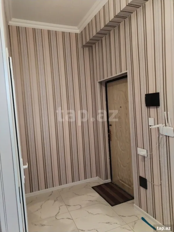 Kirayə verilir 2 otaqlı yeni tikili 64 m²