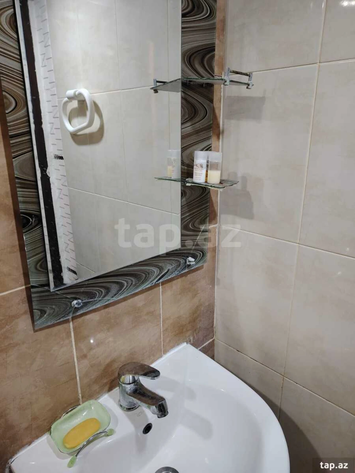 Kirayə verilir 2 otaqlı mənzil 40 m²
