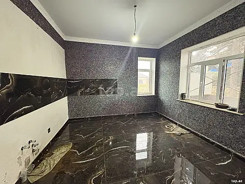 Satılır 3 otaqlı həyət evi