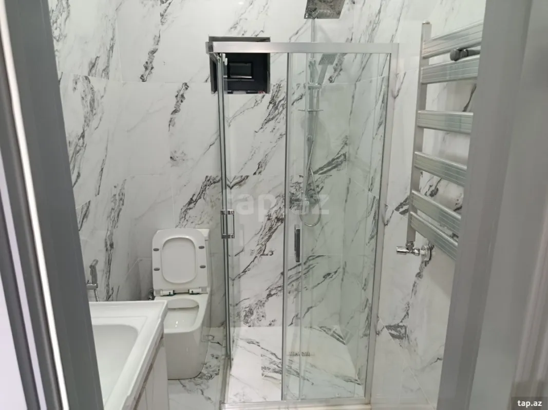 Satılır 4 otaqlı həyət evi 140 m²