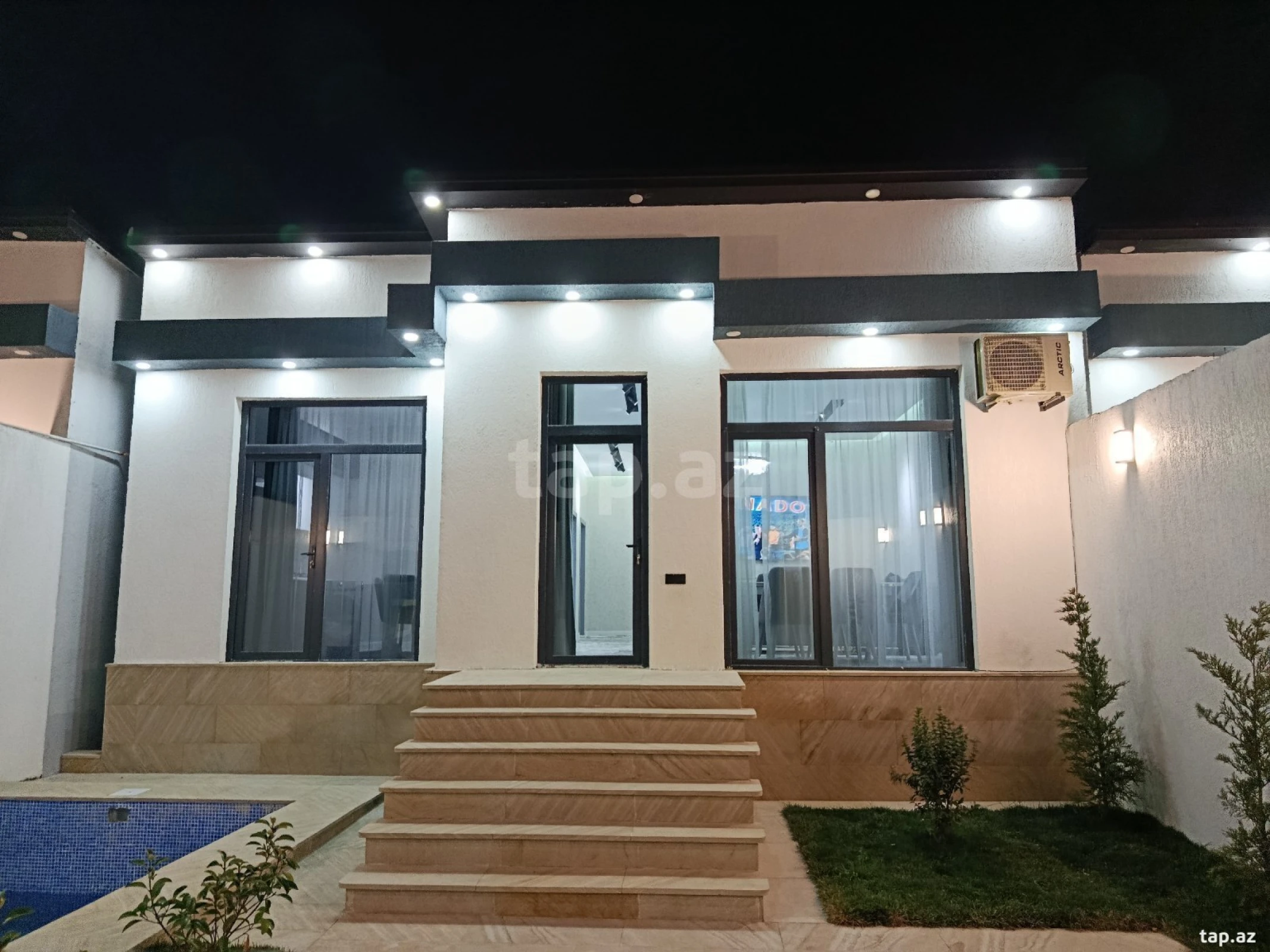 Satılır 4 otaqlı həyət evi 140 m²