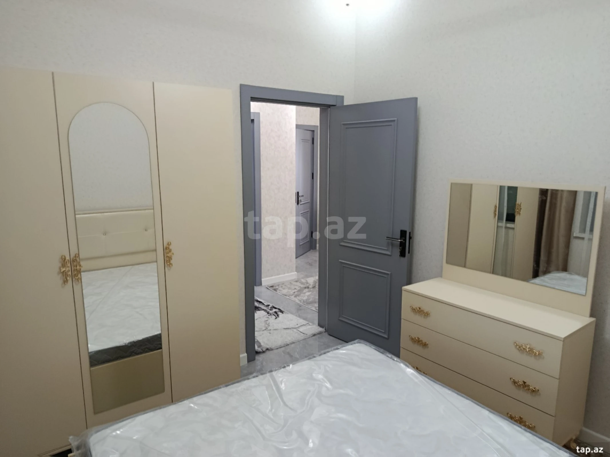 Satılır 4 otaqlı həyət evi 140 m²