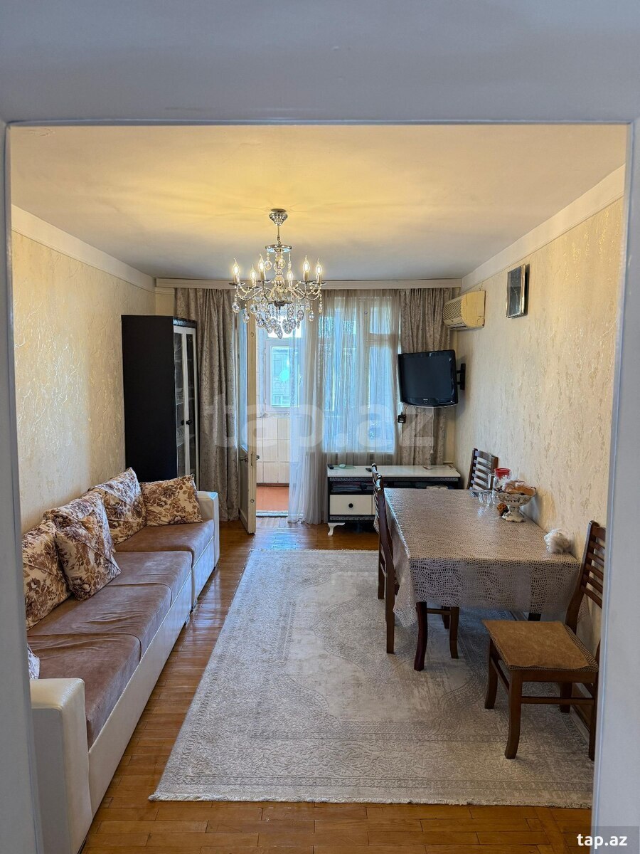 Satılır 3 otaqlı mənzil 61 m²