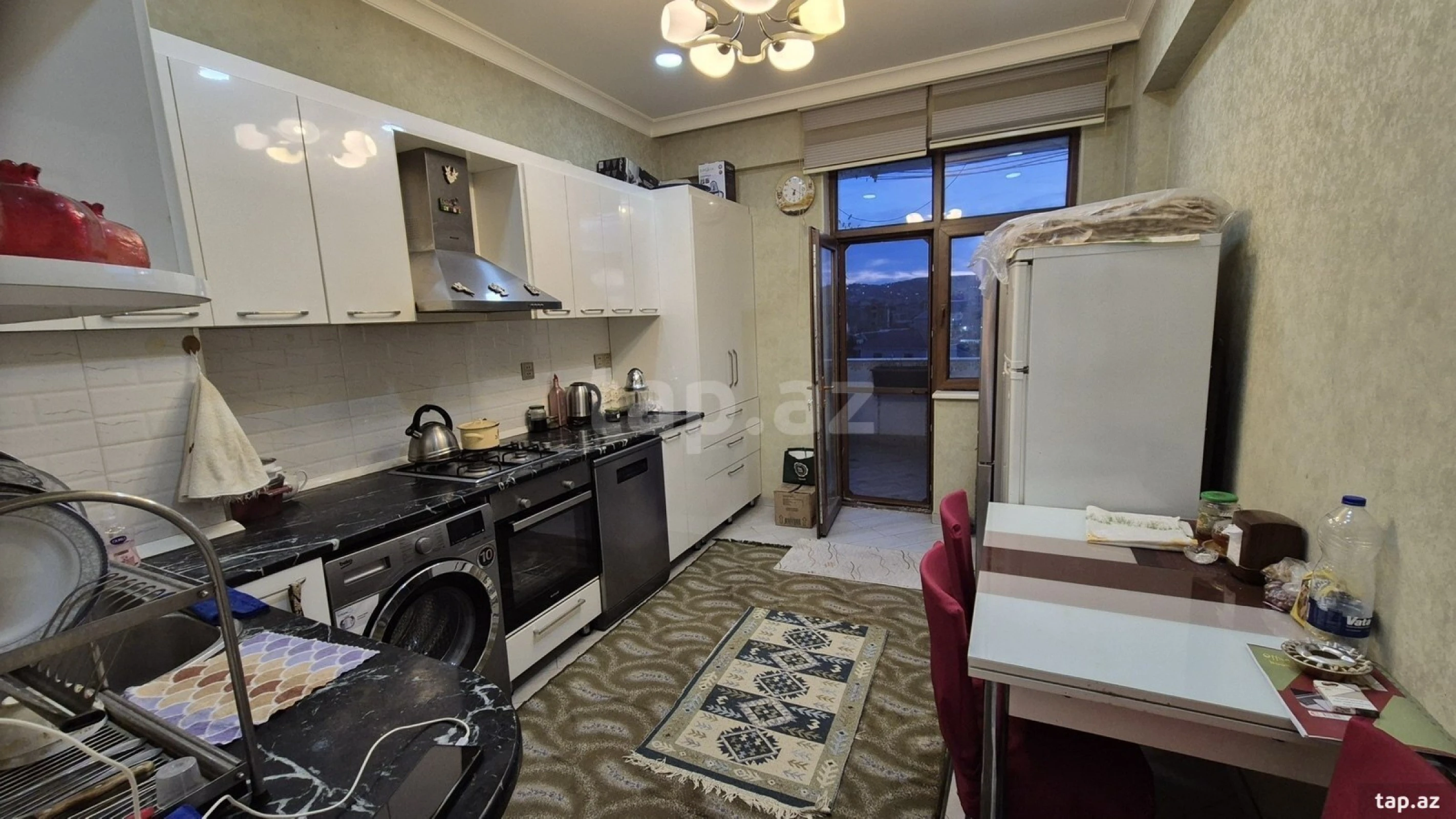 Satılır 4 otaqlı yeni tikili 115 m²