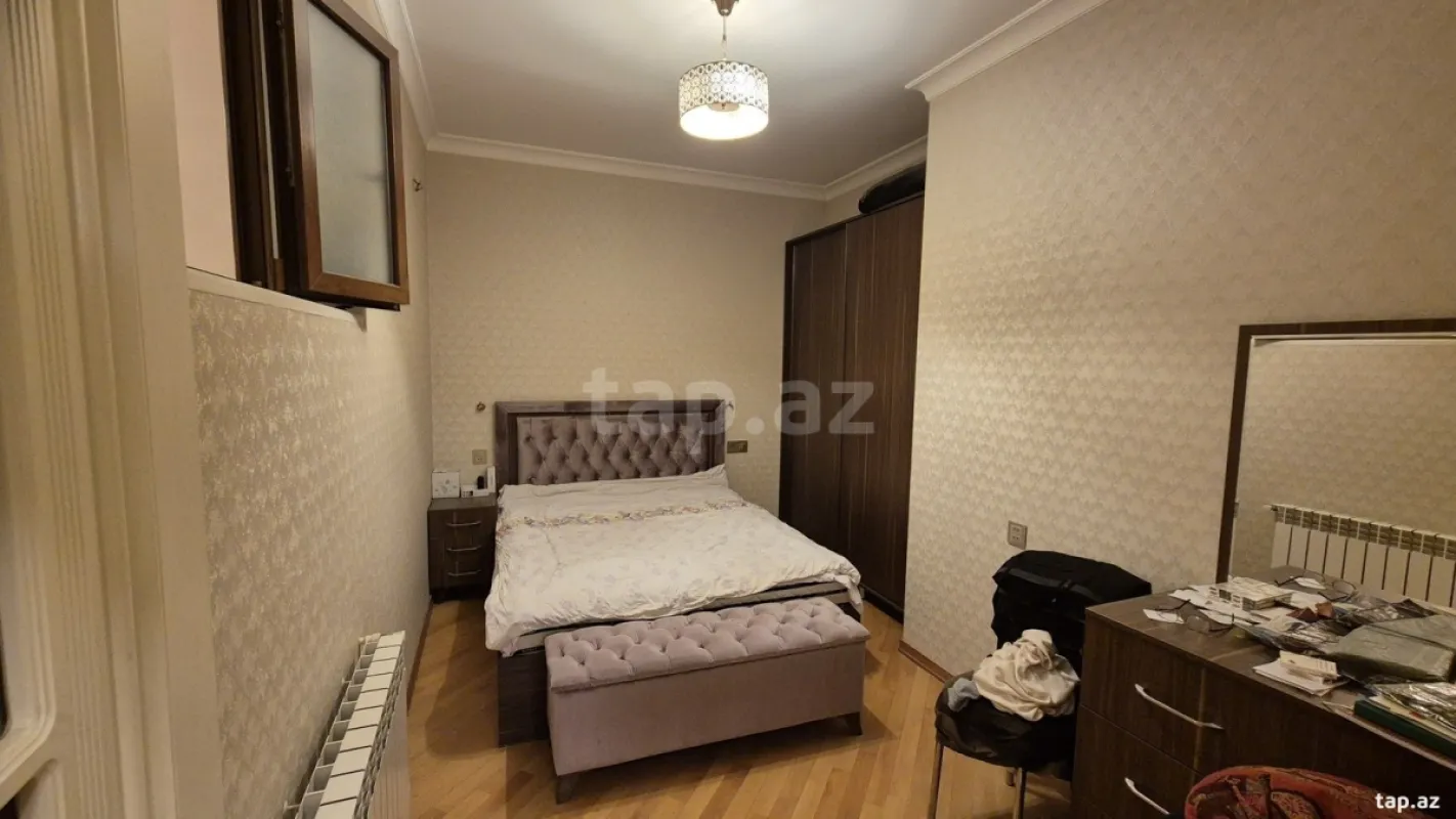 Satılır 4 otaqlı yeni tikili 115 m²