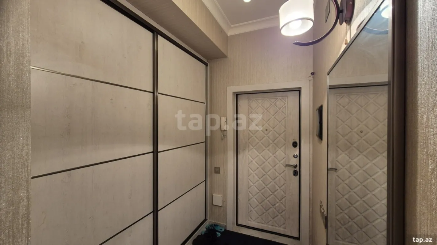Satılır 4 otaqlı yeni tikili 115 m²
