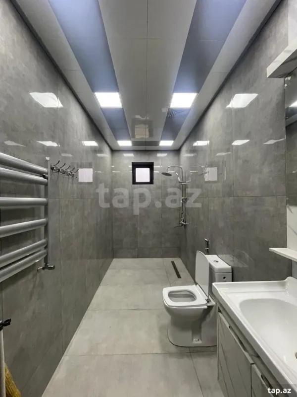 Satılır 4 otaqlı həyət evi