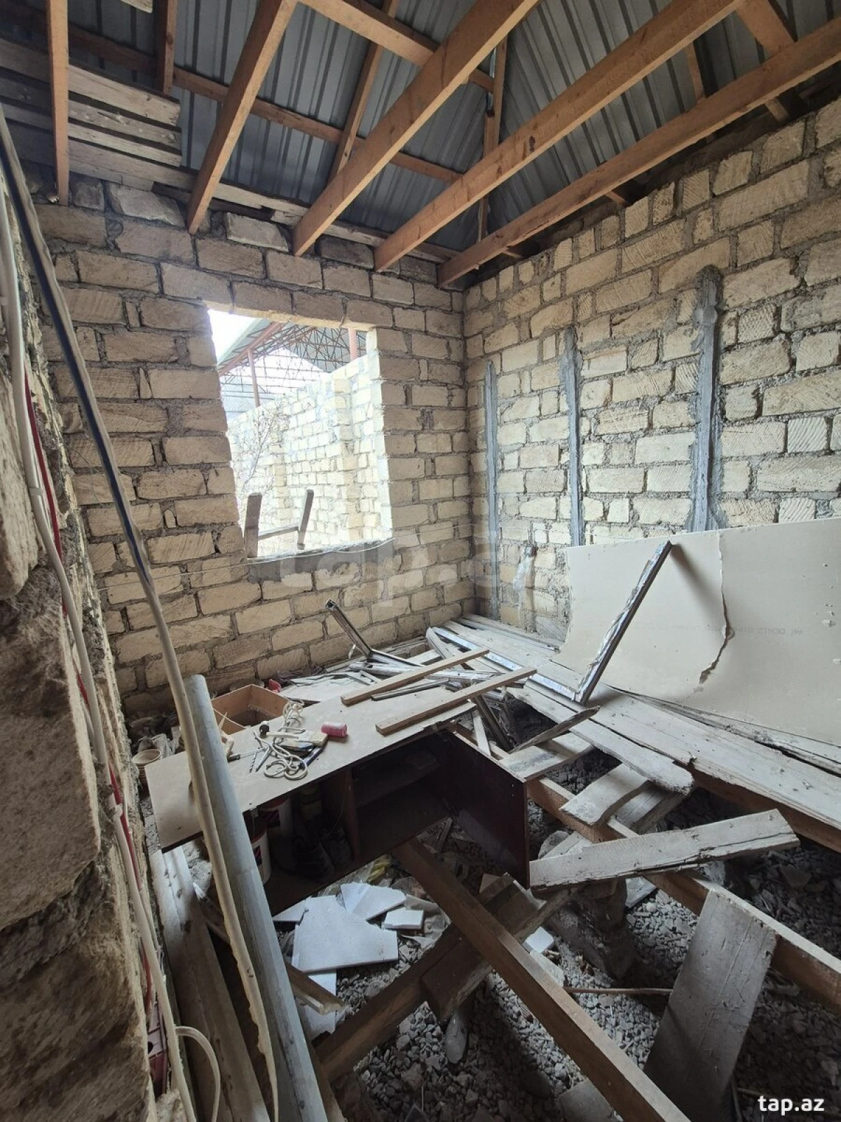 Satılır 3 otaqlı həyət evi